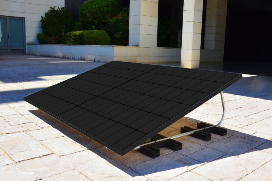 Flat roof with solar panels